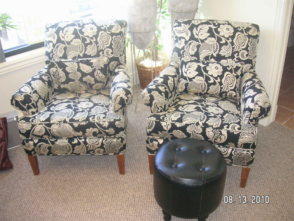 Twin Lounge Chairs